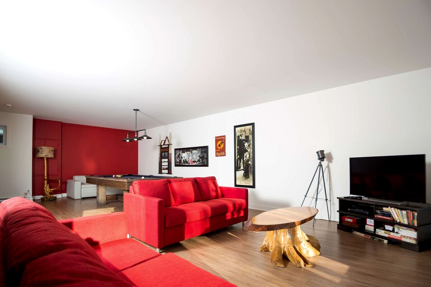Outstanding Contemporary Mountain Getaway with Hot Tub near Hiking Trails in Charlevoix, Quebec