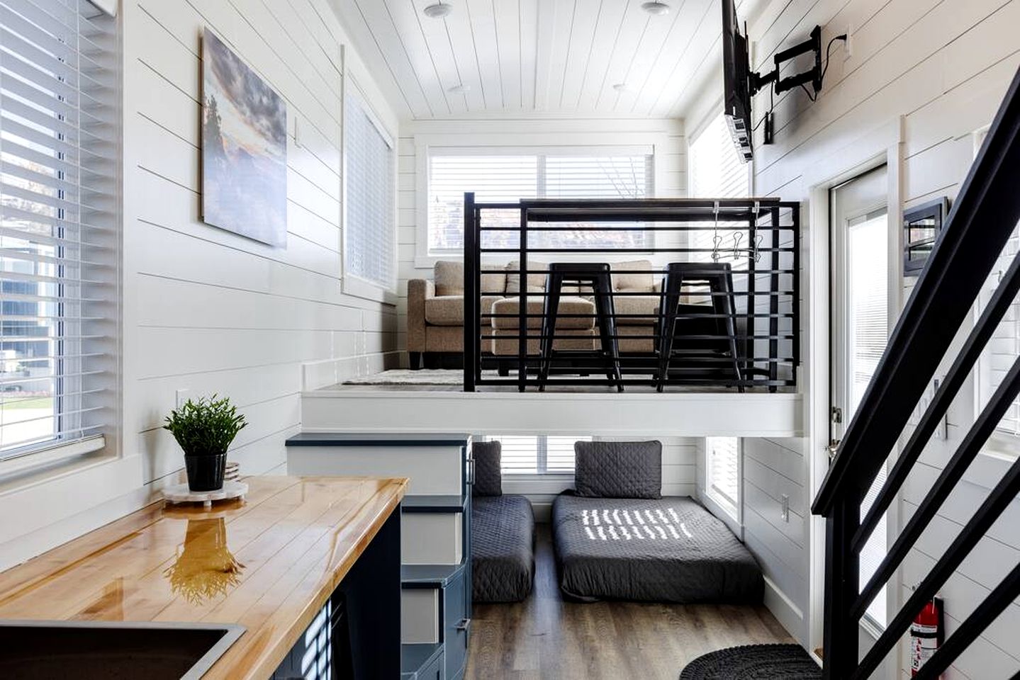 Enchanting Tiny House Perfect for Four in Apple Valley, Utah
