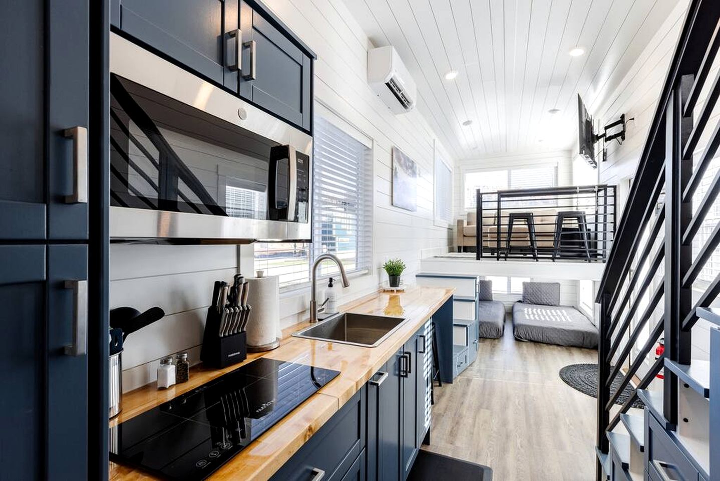 Enchanting Tiny House Perfect for Four in Apple Valley, Utah