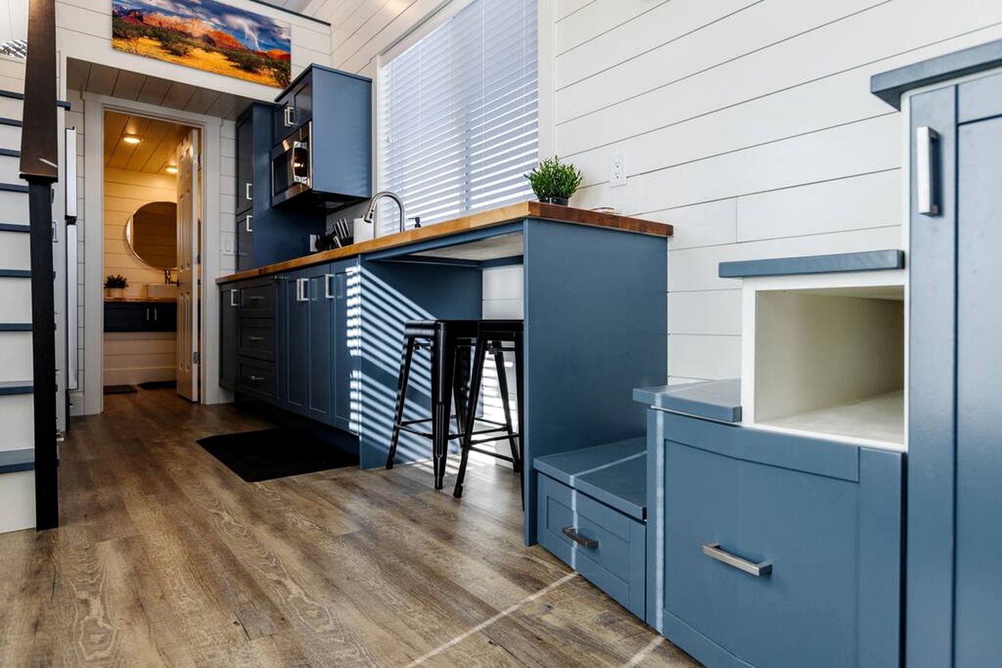 Enchanting Tiny House Perfect for Four in Apple Valley, Utah
