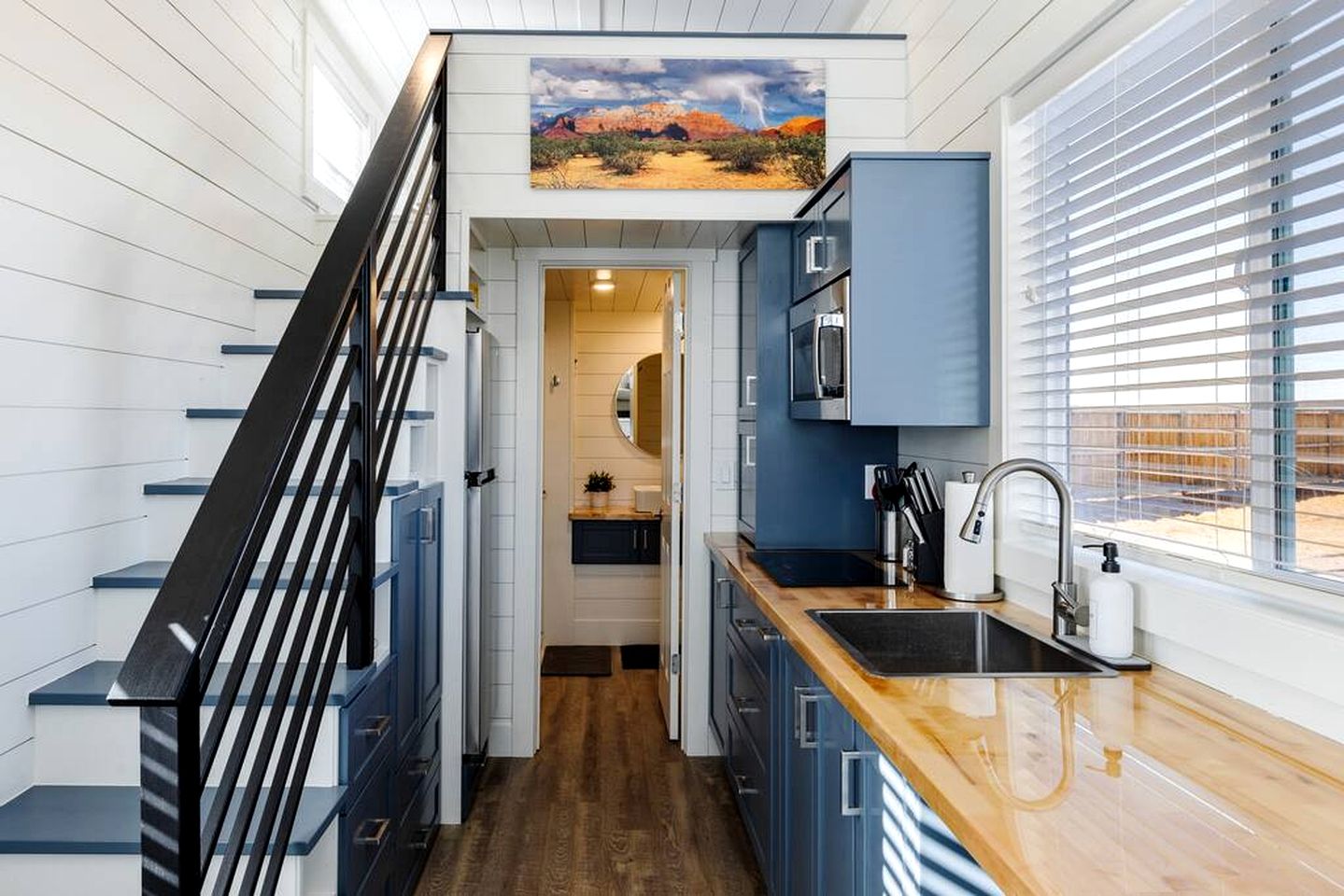 Enchanting Tiny House Perfect for Four in Apple Valley, Utah