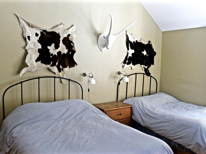 Rustic Vacation Rental for Large Groups in the Green Mountains of Vermont | Cabins (Killington, Vermont, United States of America)