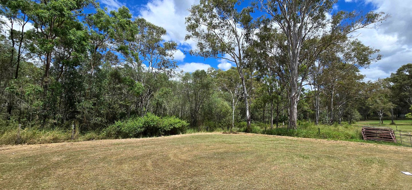 Cute Tiny House for a Delightful Relaxing Farm Stay Surrounded by Nature in Mundoolun, Queensland