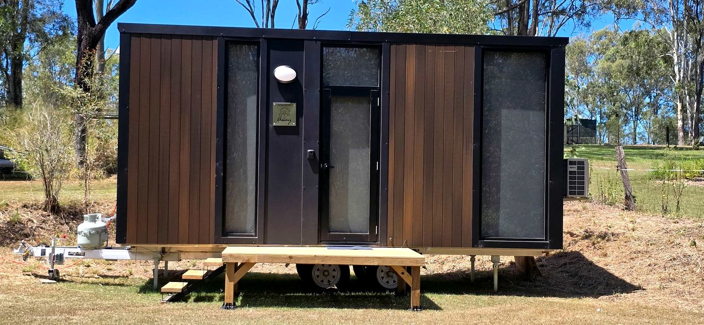 Cute Tiny House for a Delightful Relaxing Farm Stay Surrounded by Nature in Mundoolun, Queensland