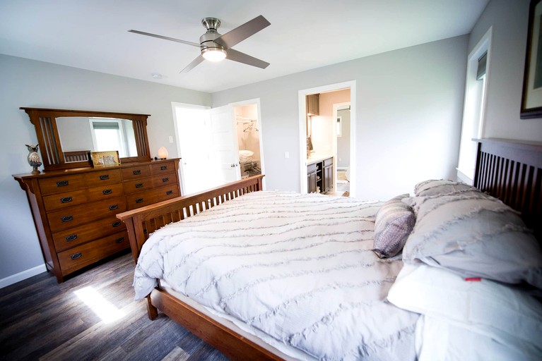 Cabins (United States of America, Topsham, Maine)