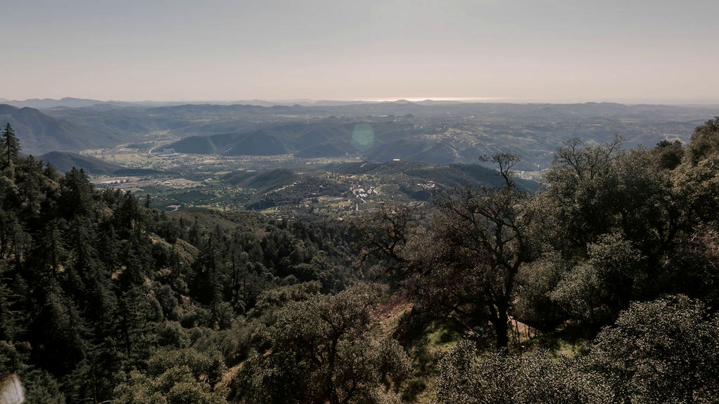 Serene Sanctuary with Scenic Decks & History-Infused Mountain Escape in Pauma Valley, California