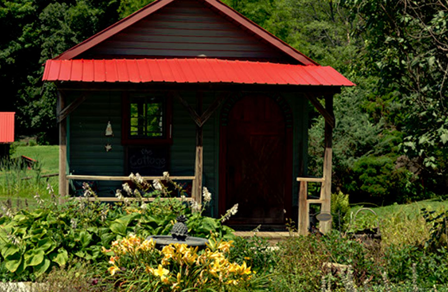 Elegant Farmhouse Cottage Rental with Private Pond near Mohican State Park, Ohio