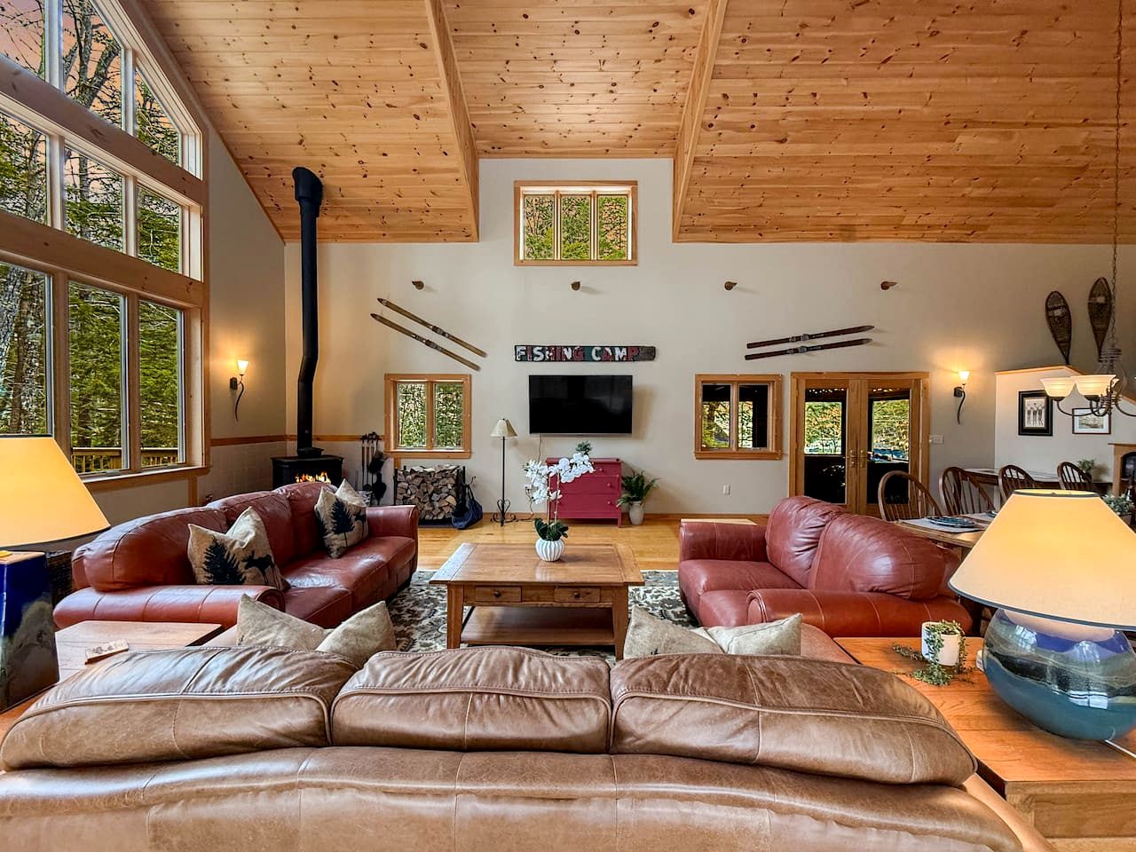 Luxury Treetop Mountain Cabin with Private Hot Tub, Infrared Sauna & Game Room Near Pleasant Mountain, Bridgton, Maine
