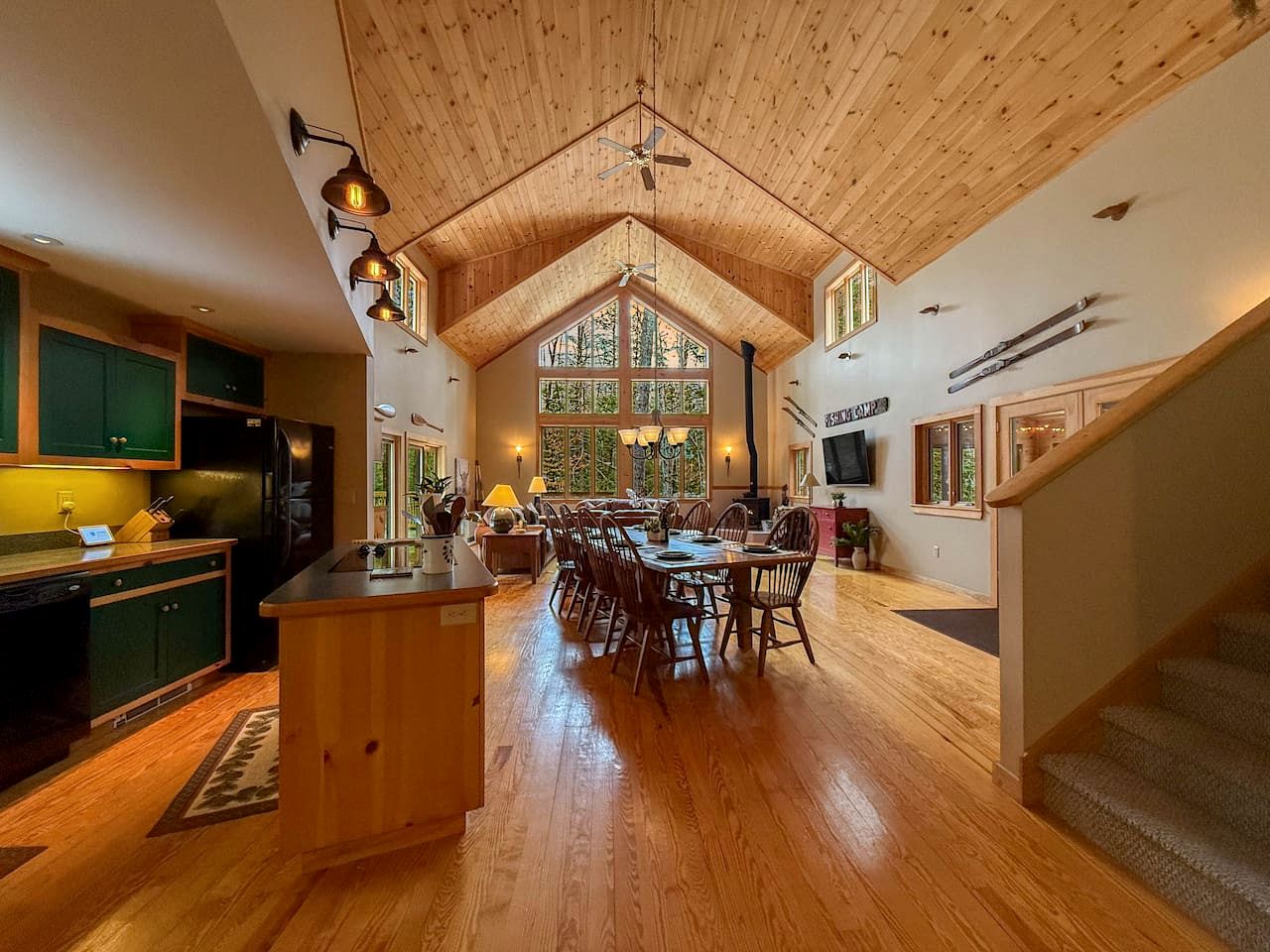 Luxury Treetop Mountain Cabin with Private Hot Tub, Infrared Sauna & Game Room Near Pleasant Mountain, Bridgton, Maine