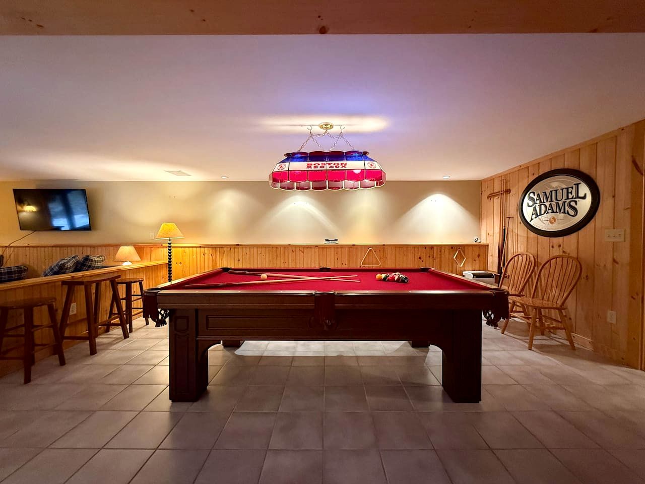 Luxury Treetop Mountain Cabin with Private Hot Tub, Infrared Sauna & Game Room Near Pleasant Mountain, Bridgton, Maine