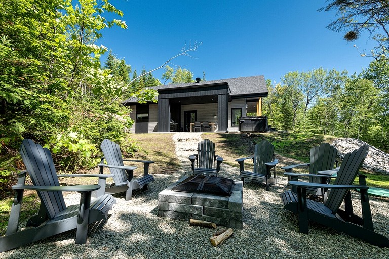 Cabins (Canada, Baie Saint Paul, Quebec)