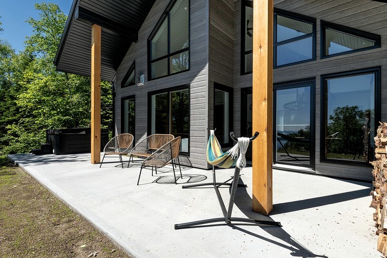 Cabins (Canada, Baie Saint Paul, Quebec)