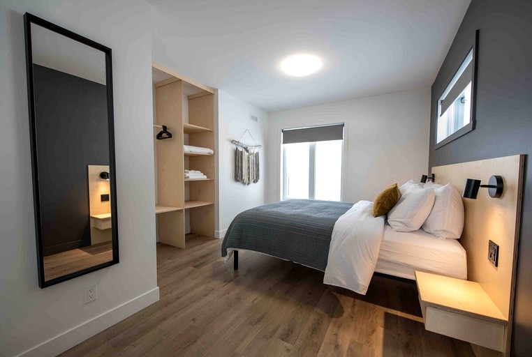 Cabins (Canada, Baie Saint Paul, Quebec)