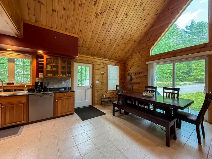 Cabins (United States of America, Conway, New Hampshire)