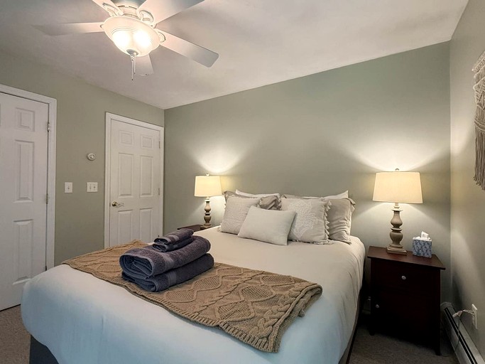 Cabins (United States of America, Conway, New Hampshire)