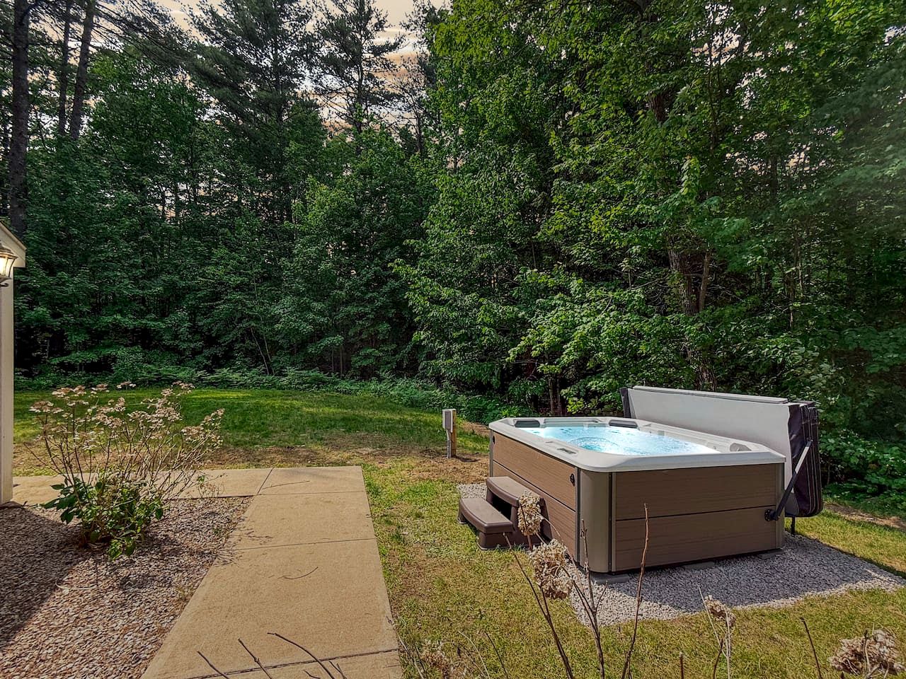 Cozy Cabin Retreat Near Saco River in Conway, New Hampshire