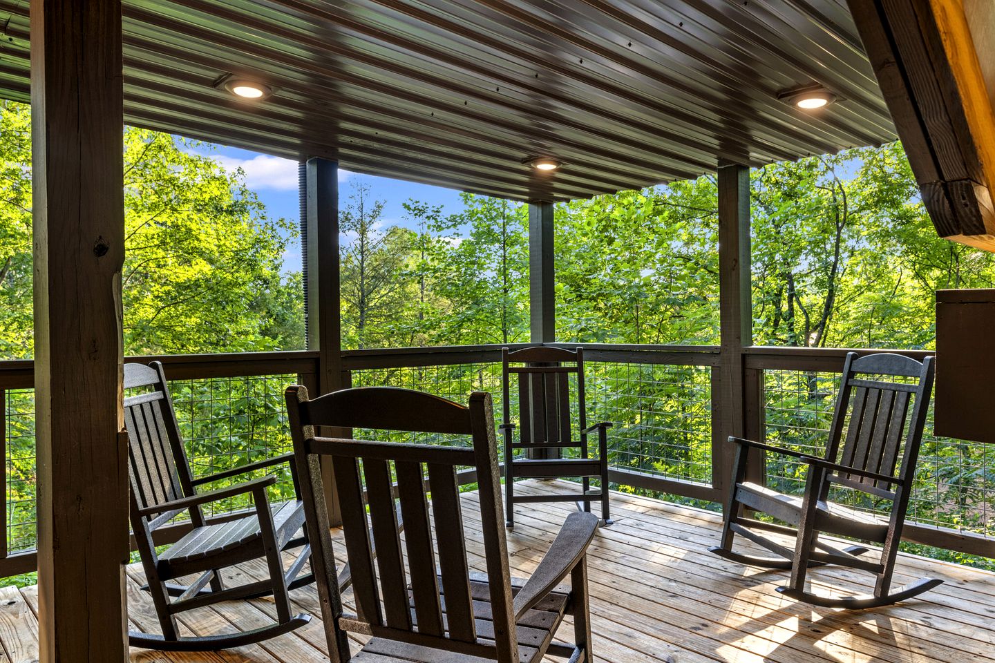 Incredible Cabin with Breathtaking Views Nestled in the Trees in Gatlinburg, Tennessee