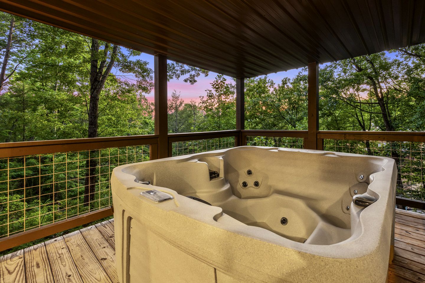 Incredible Cabin with Breathtaking Views Nestled in the Trees in Gatlinburg, Tennessee