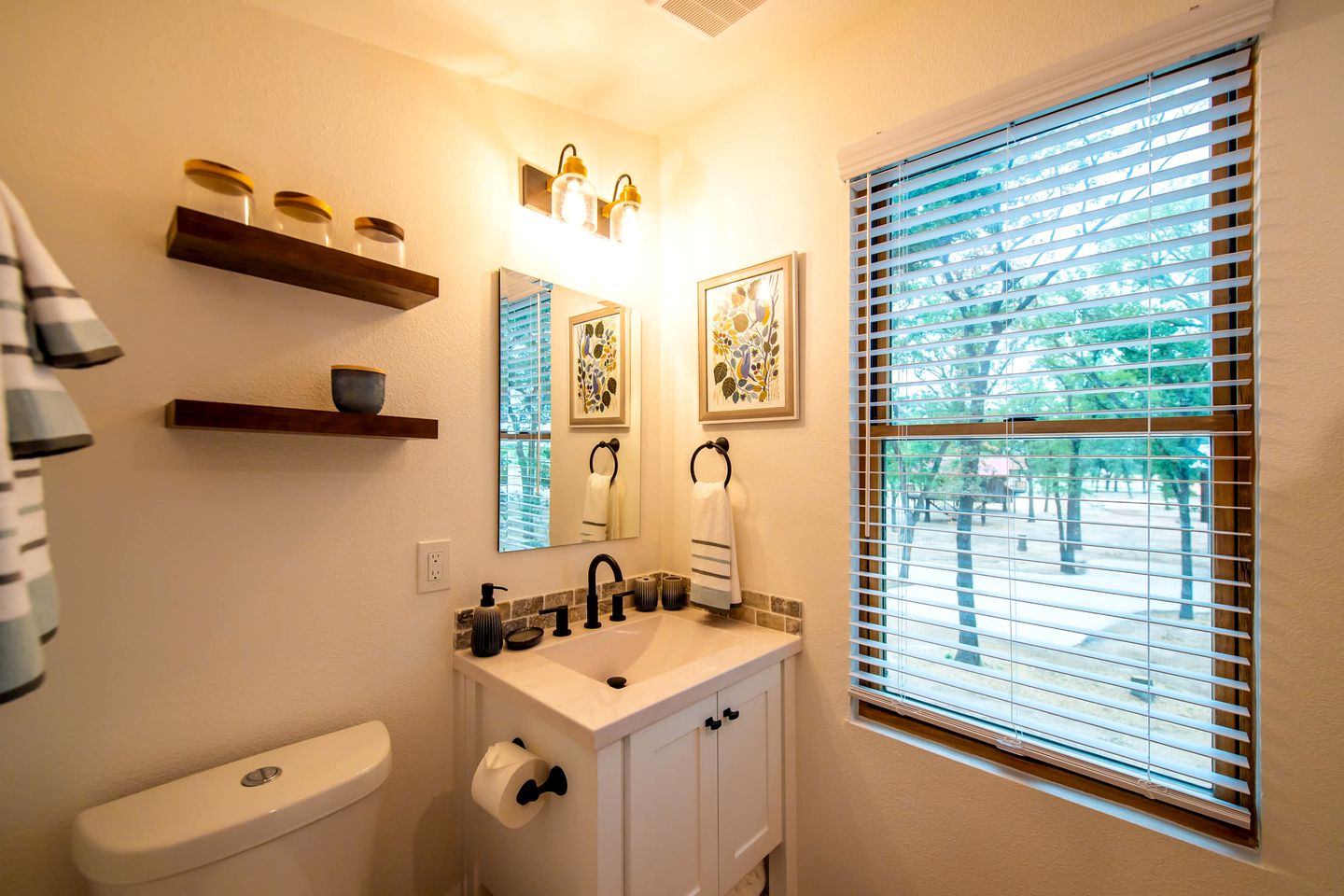 Glamping Cabin in Waco, Texas for Weekend Escapes to Nature