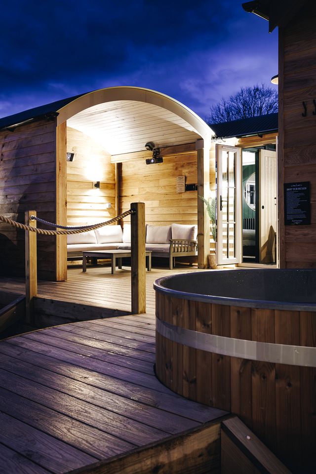 Luxury Countryside Lodge with Private Spa Retreat, Hot Tub & Outdoor Cinema Near Binsted, England