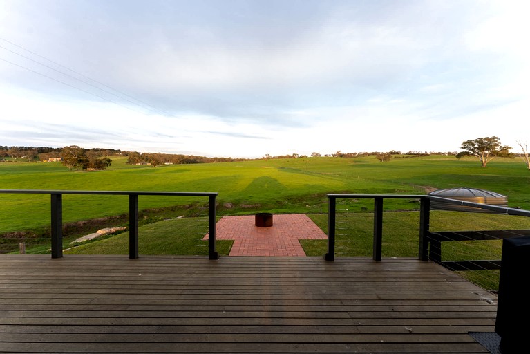 Vacation Rentals (Australia, --, South Australia)