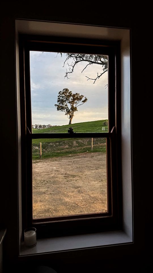 Charming Renovated Cottage with Fire Pit and Breathtaking Views in South Australia