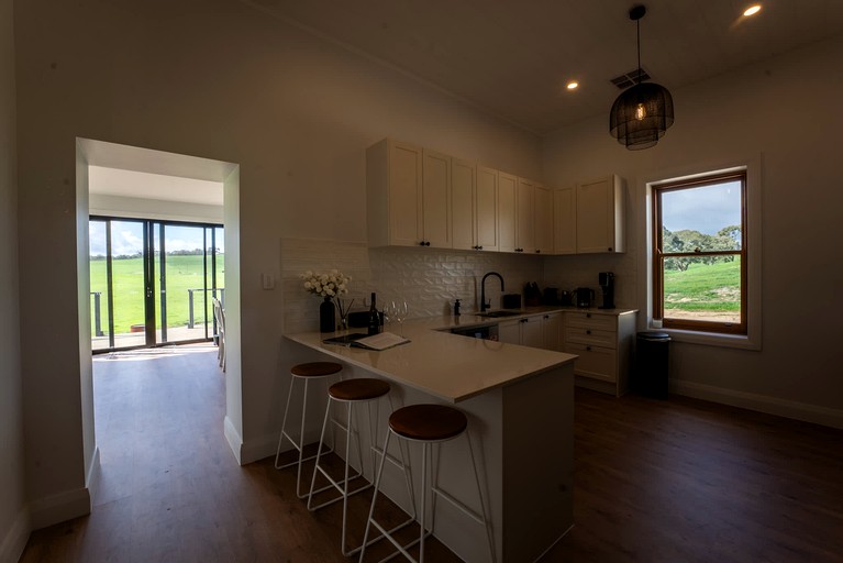 Vacation Rentals (Australia, --, South Australia)