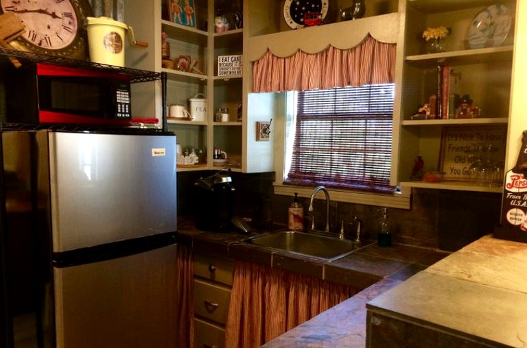 Nature Lodges (Azle, Texas, United States)