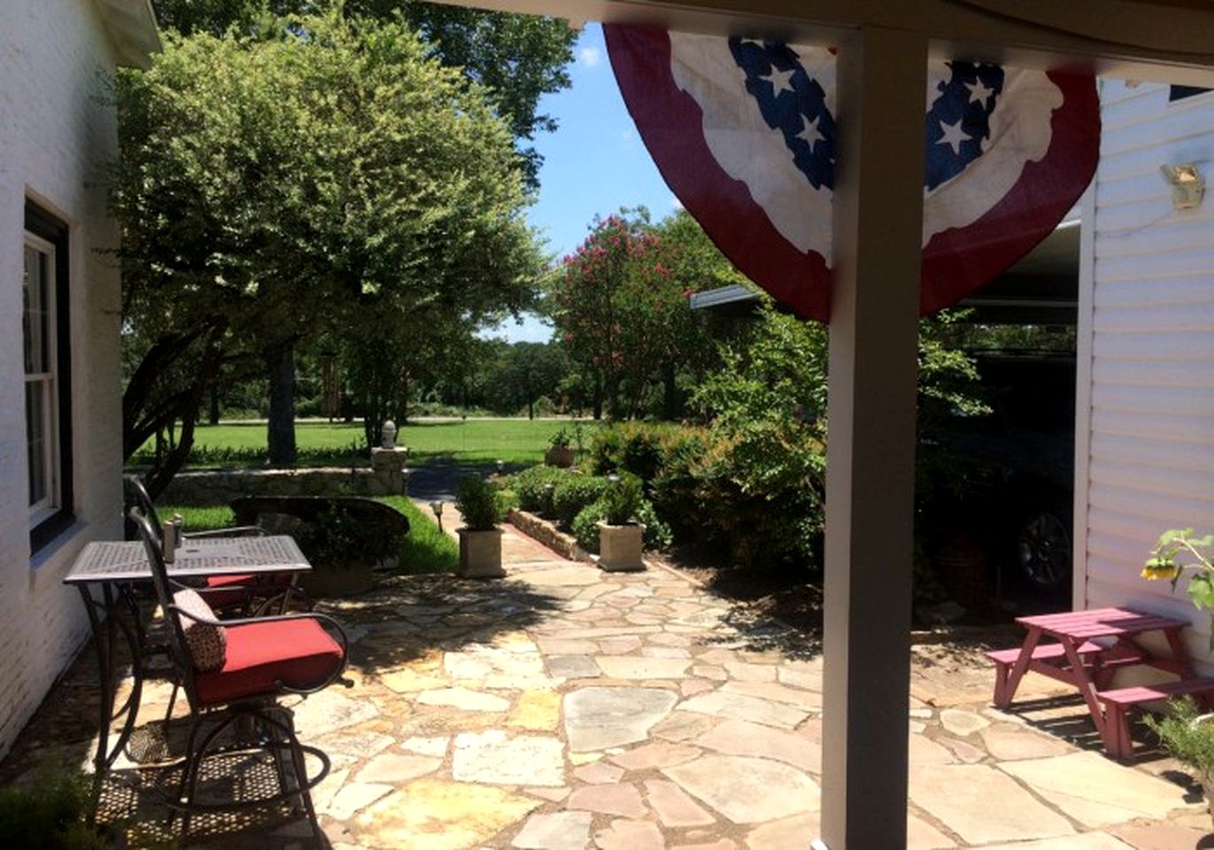 Historic Schoolhouse Vacation Rental for Weekend Getaway in Azle, Texas