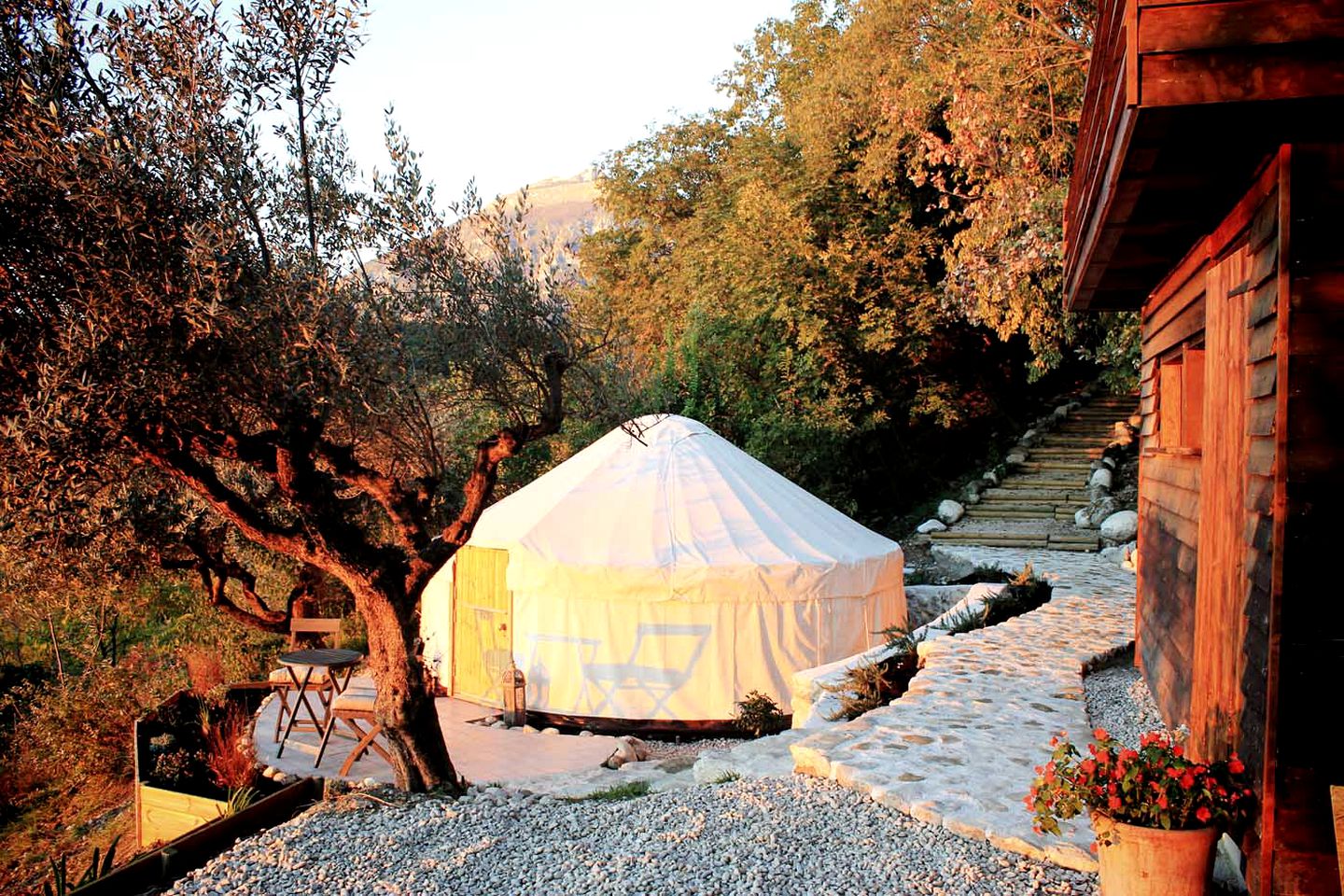 Romantic Yurt Rental for Couples with Surreal Panoramic Views of Majella Mountains, Italy