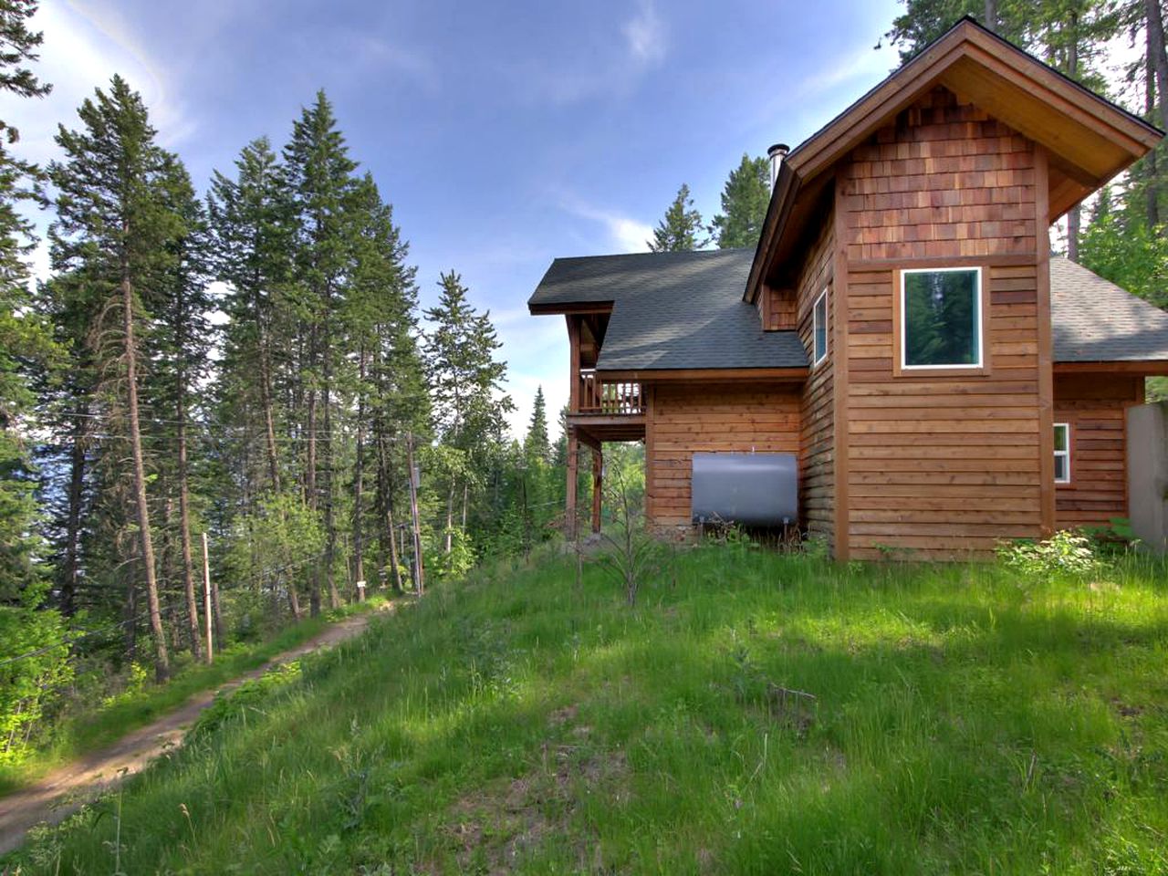Cabin on Garfield Bay in Idaho