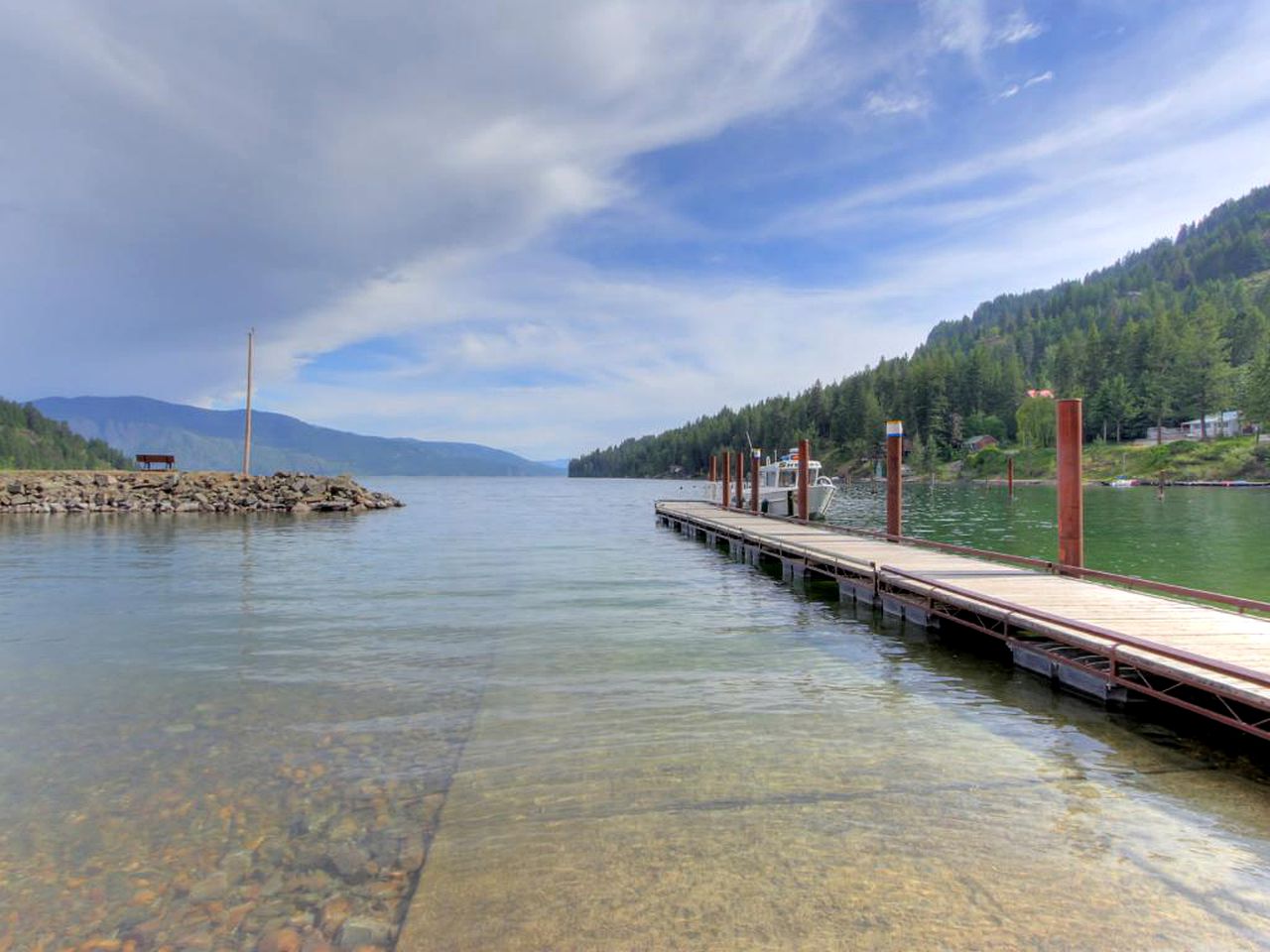 Cabin on Garfield Bay in Idaho