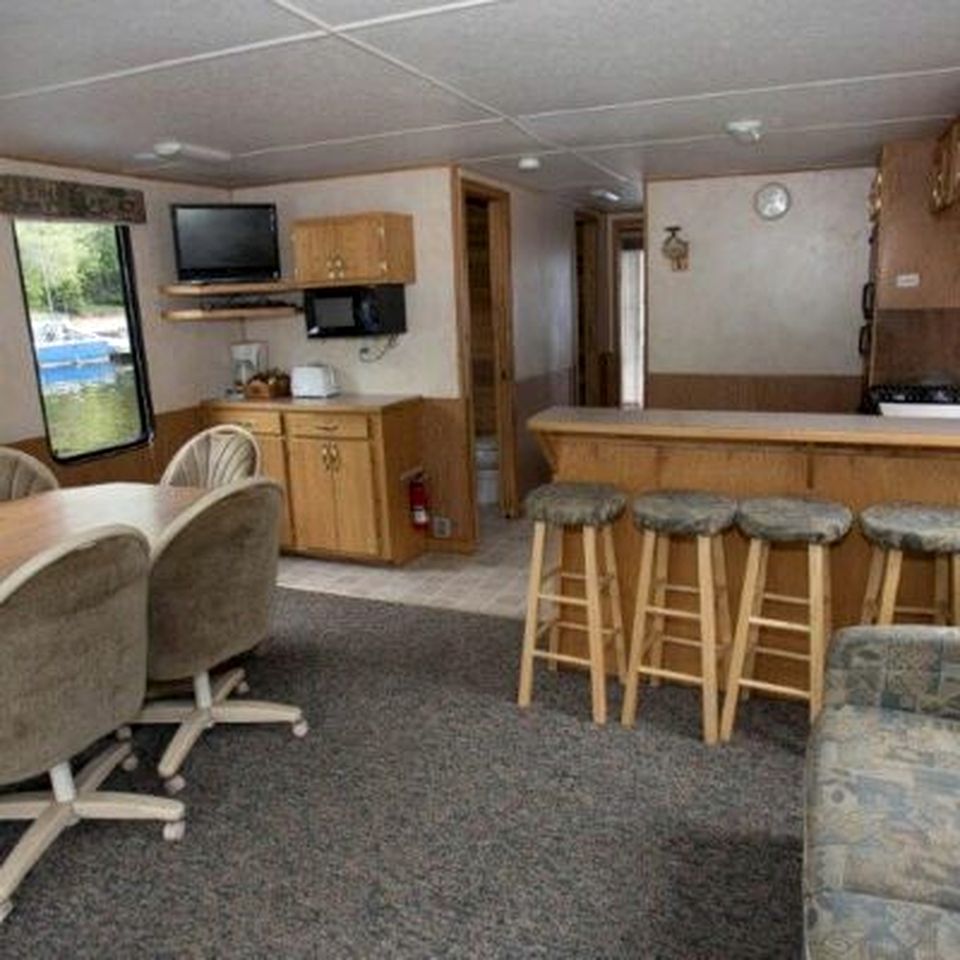 Spacious Luxury Houseboat with Waterslide and Dual Bathrooms Near Babbitt, MN