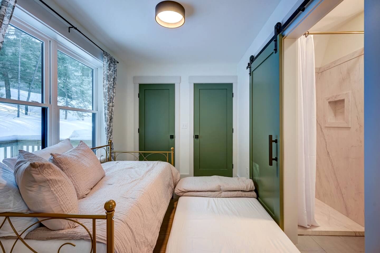 Bright and Airy A-Frame for a Relaxing Mountain Getaway in Conway, New Hampshire