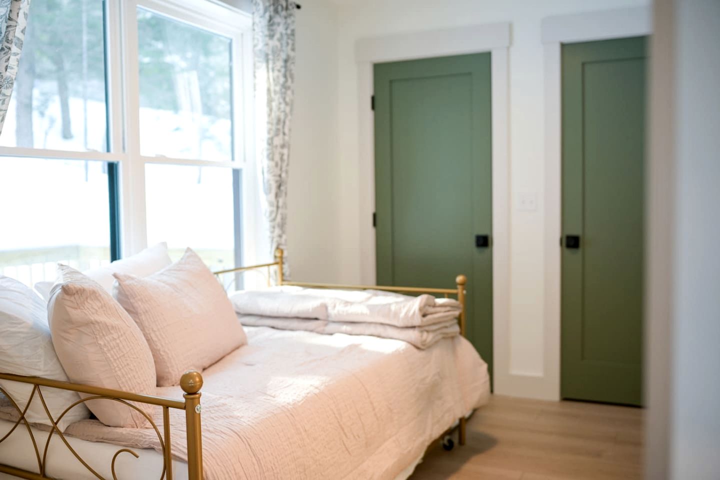 Bright and Airy A-Frame for a Relaxing Mountain Getaway in Conway, New Hampshire