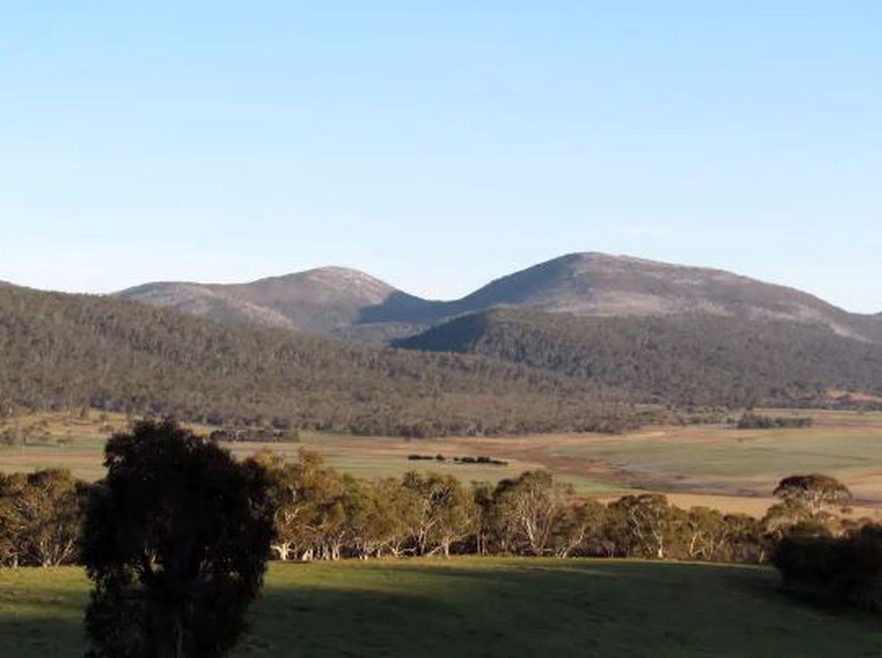 Peaceful Cottage Rental near Namadgi National Park in New South Wales, Australia