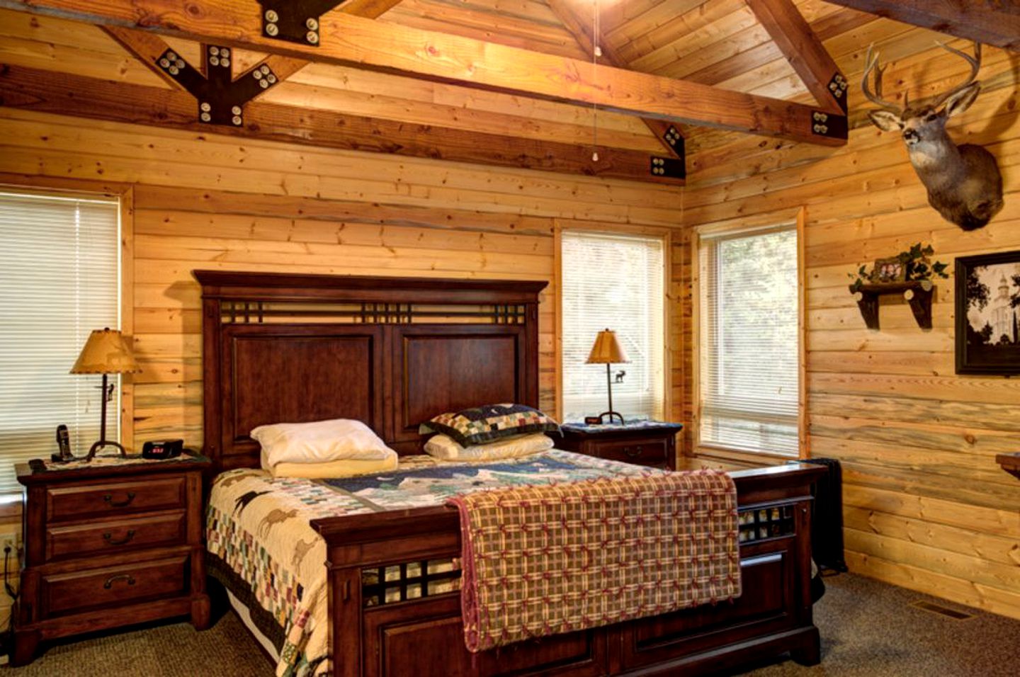 Eight-Bedroom Family Getaway with Mountain View at Brian Head, Utah