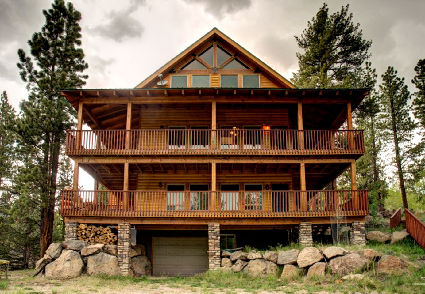 Eight-Bedroom Family Getaway with Mountain View at Brian Head, Utah