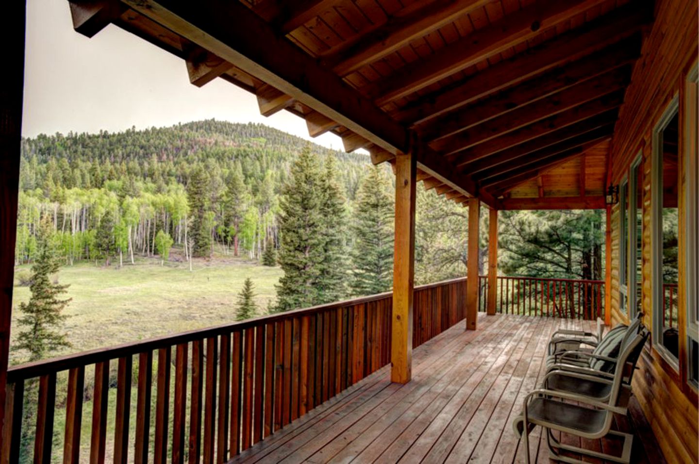 Eight-Bedroom Family Getaway with Mountain View at Brian Head, Utah