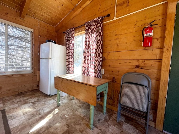 Cabins (United States of America, Mt. Carmel, Utah)