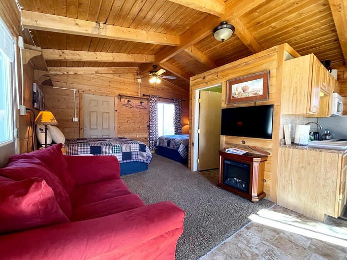 Cabins (United States of America, Mt. Carmel, Utah)