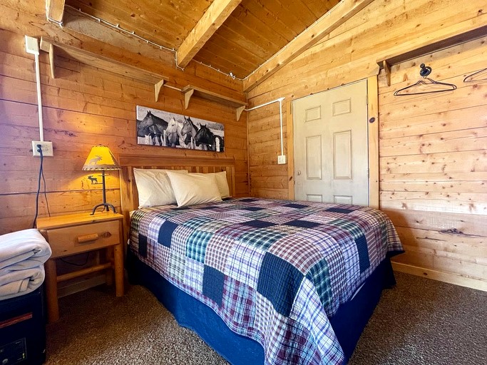 Cabins (United States of America, Mt. Carmel, Utah)