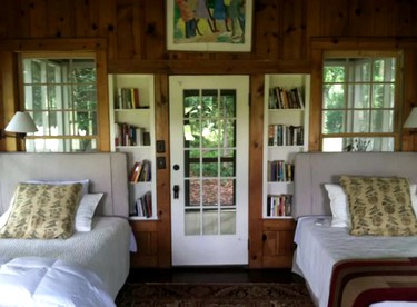 Peacock in the Delta/ Mississippi Delta Cottage photo 5
