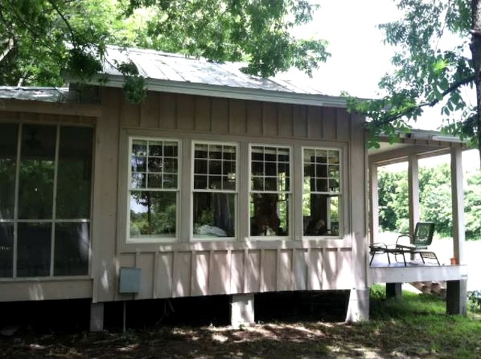 The Peacock, Cottages, Shaw, United States of America Glamping Hub