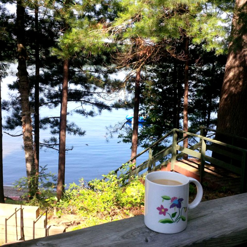 Cozy Vacation Rental with Outdoor Fireplace near Algonquin Provincial Park in Canada