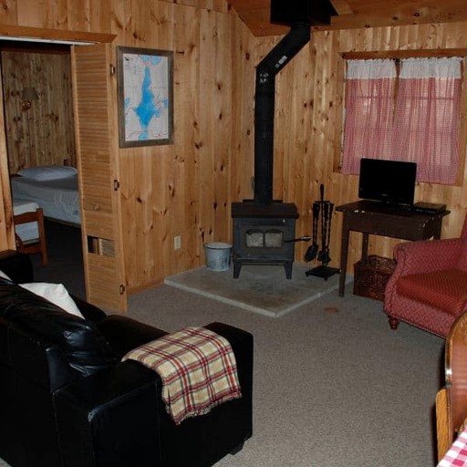 Cabins (Algonquin Park, Ontario, Canada)