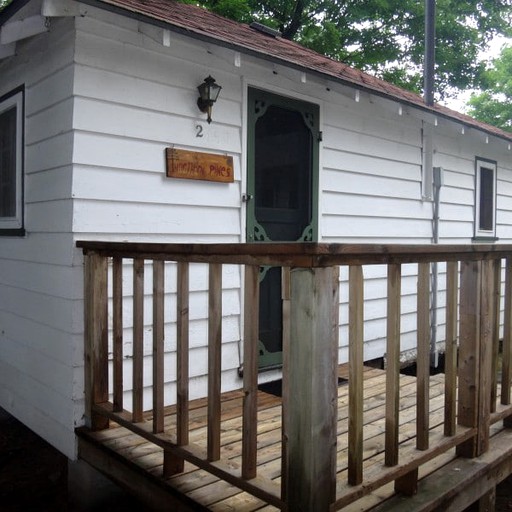Cabins (Algonquin Park, Ontario, Canada)