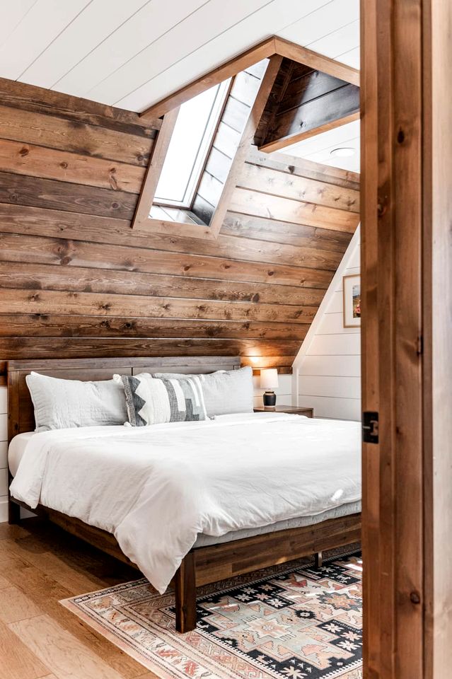 Gorgeous A-frame Settled in the Middle of the Desert inTorrey, Utah