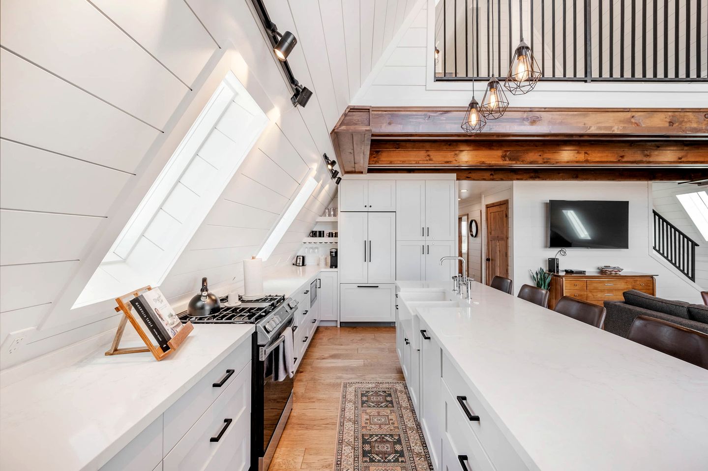 Gorgeous A-frame Settled in the Middle of the Desert inTorrey, Utah