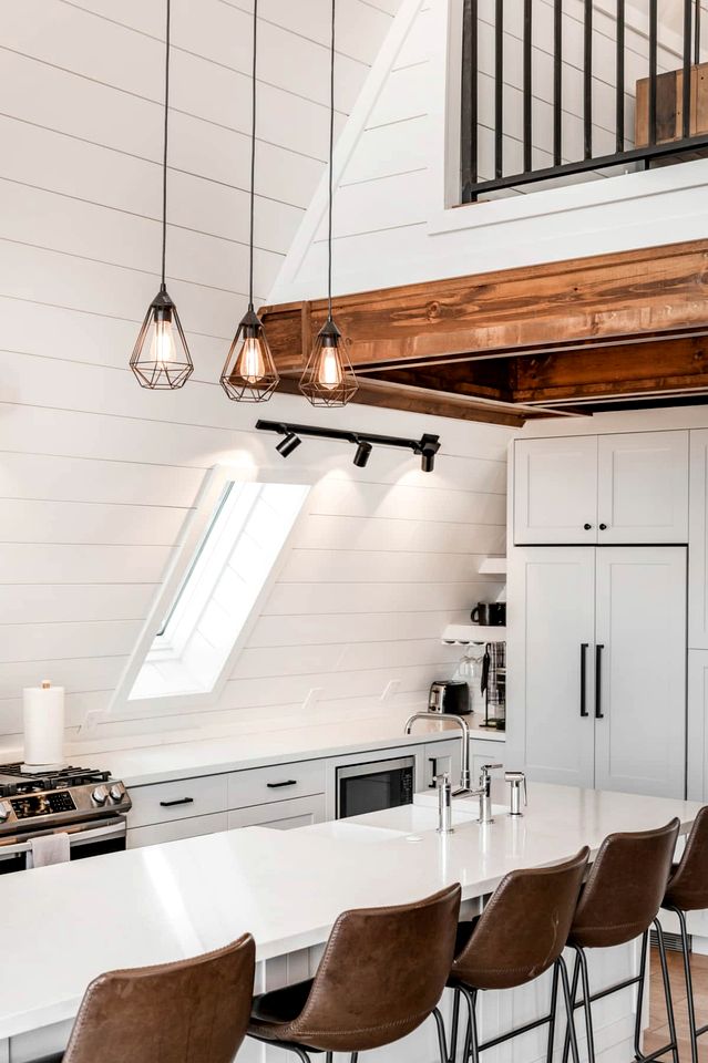 Gorgeous A-frame Settled in the Middle of the Desert inTorrey, Utah